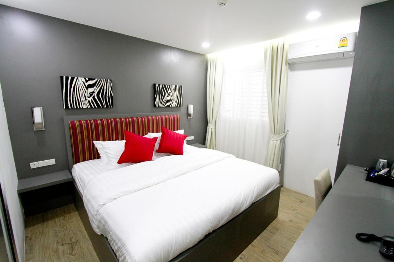 Zen Hotel Sukhumvit 20 Банкок Екстериор снимка